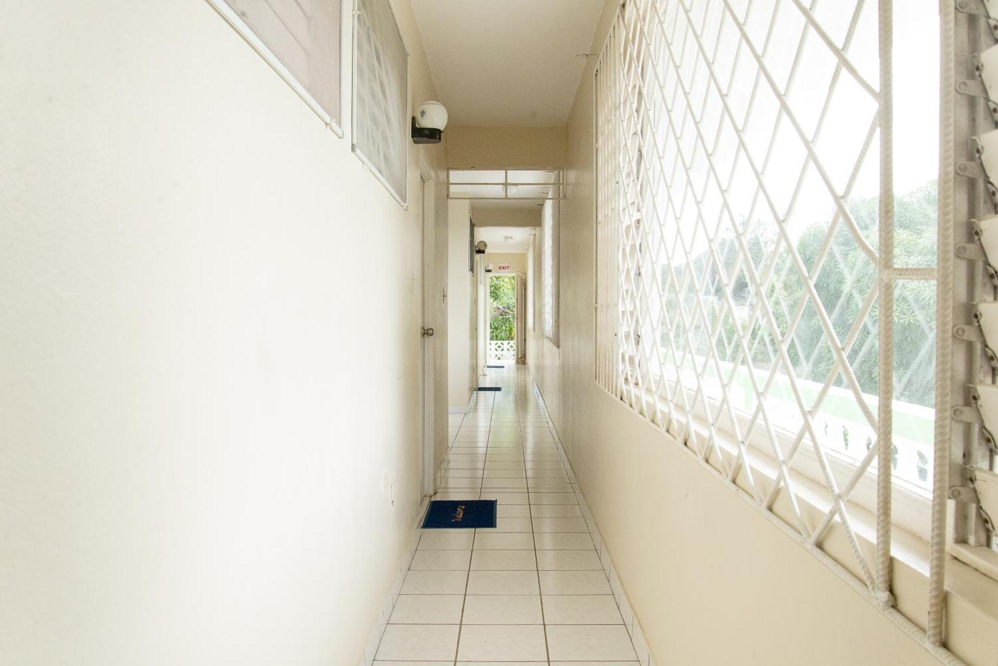 Villa Donna Inn Montego Bay Exterior photo